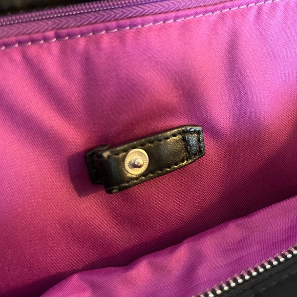 Victorinox Swiss Army Laptop Black Nylon Tote Bag - Picture 12 of 12